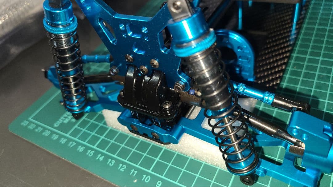 タミヤTT02Bタイプのフルベアリングフルオプション車