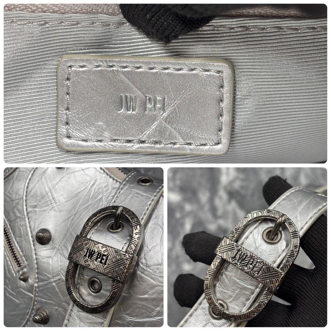 極美品■JW PEI ショルダーバッグ　レザー　シルバー　エンボス　レディース