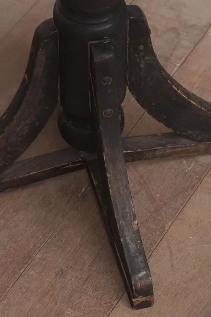 最終お値下げです。ヴィンテージ　木製スツール 丸椅子 黒色　アンティーク