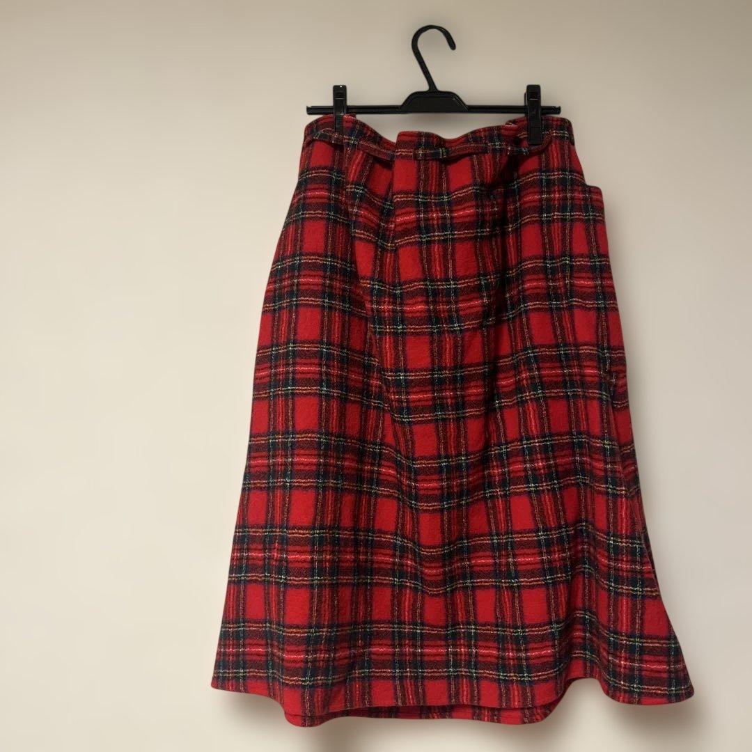 【美品】Ｒ＆Ｄ.M.Co- 赤と黒のチェック柄ポケットスカート