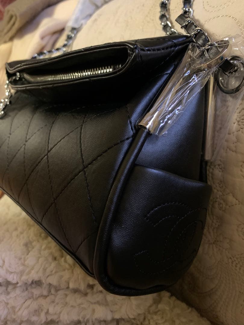 CHANELロゴ シャネルマーク ブラック ショルダーバッグ マトラッセ