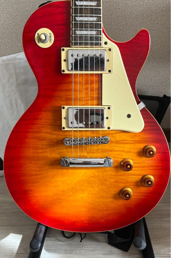 エピフォンレスポールクラシックby Gibson アンプ等おまけ付き　最終