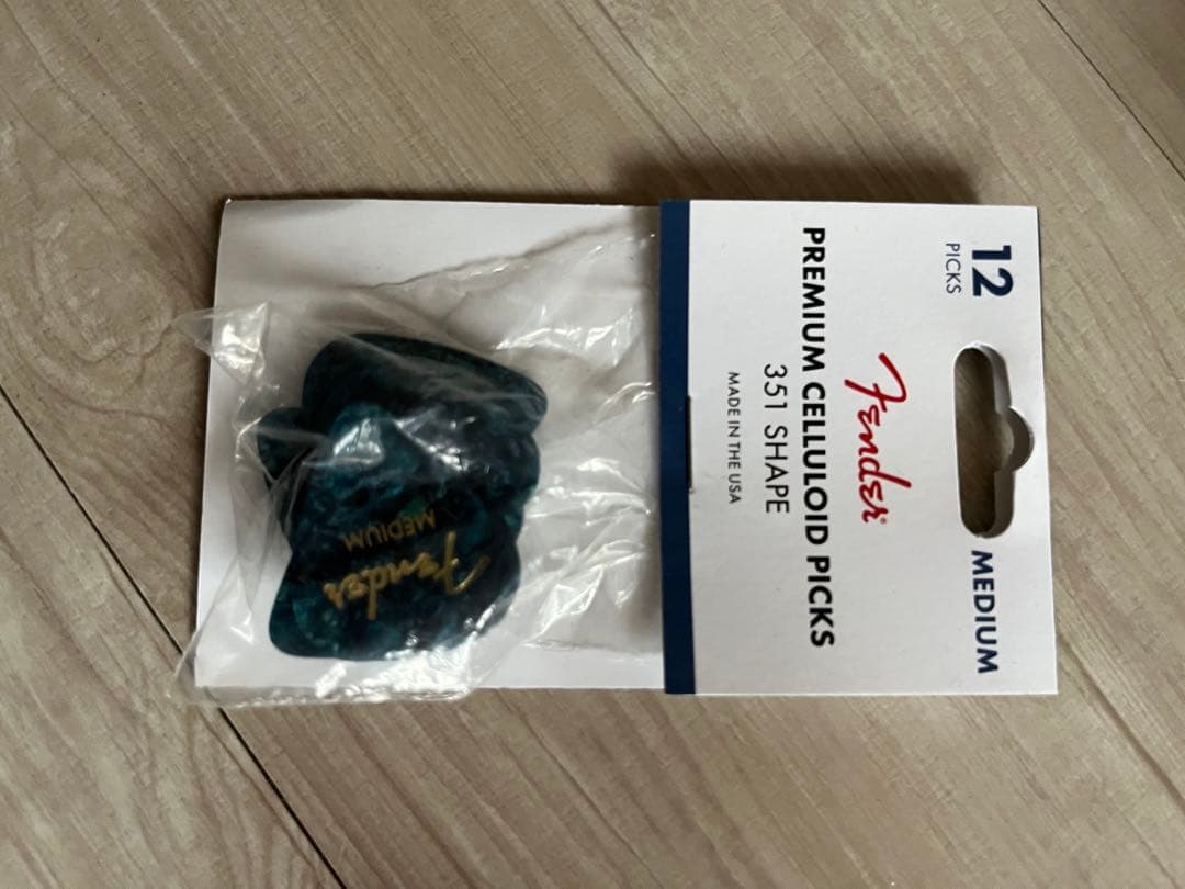 エピフォンレスポールクラシックby Gibson アンプ等おまけ付き　最終