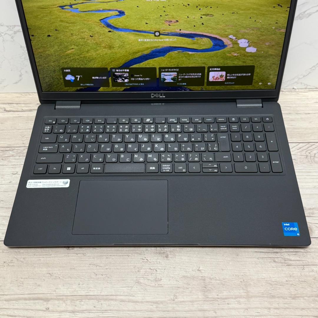 ☆第11世代 i5☆メモリ16GB テンキー付き 15.6インチ DELL