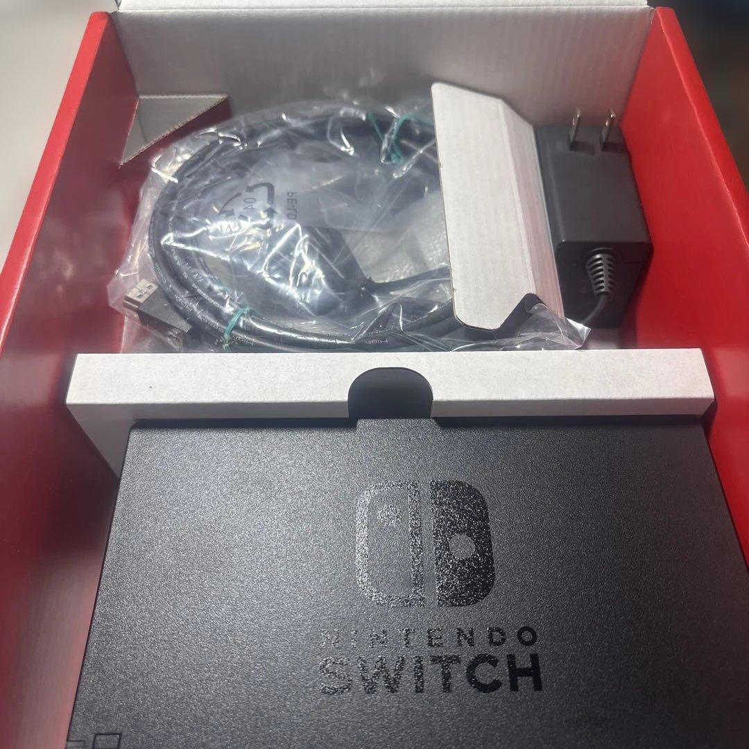 【美品・未使用級】Nintendo Switch ネオンブルー・ネオンレッド