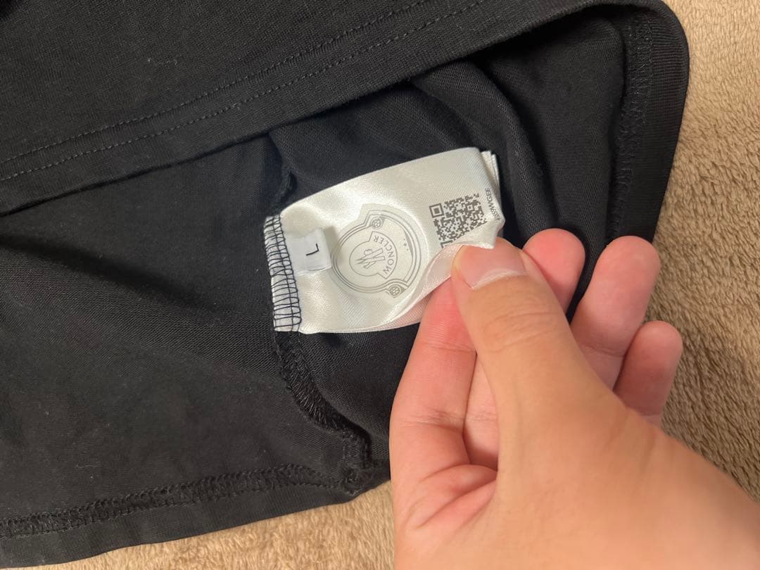 MONCLER モンクレール L 黒 ロゴTシャツ ワッペン QR認証タグ付