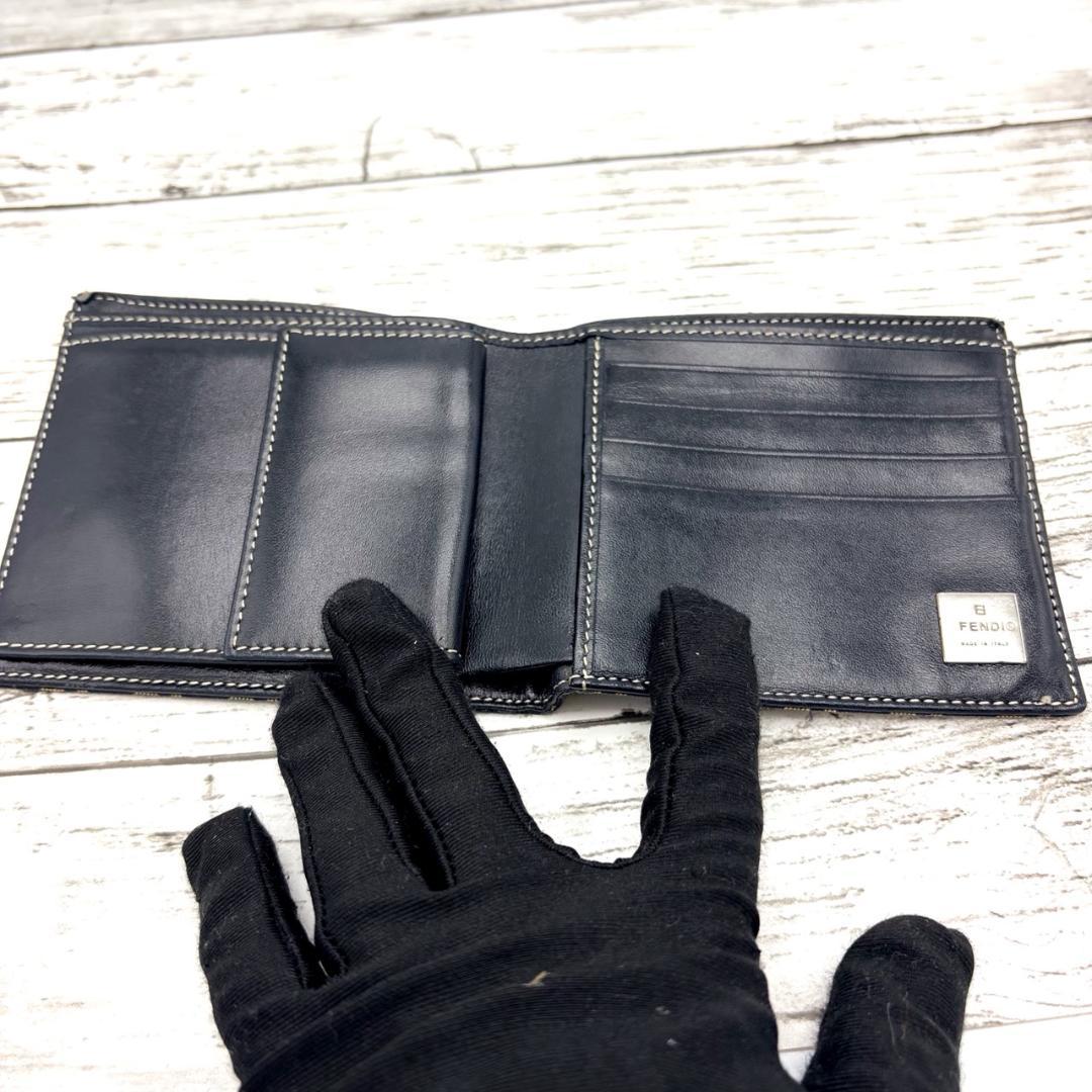 FENDI フェンディ 折財布 ズッカ柄 二つ折り財布