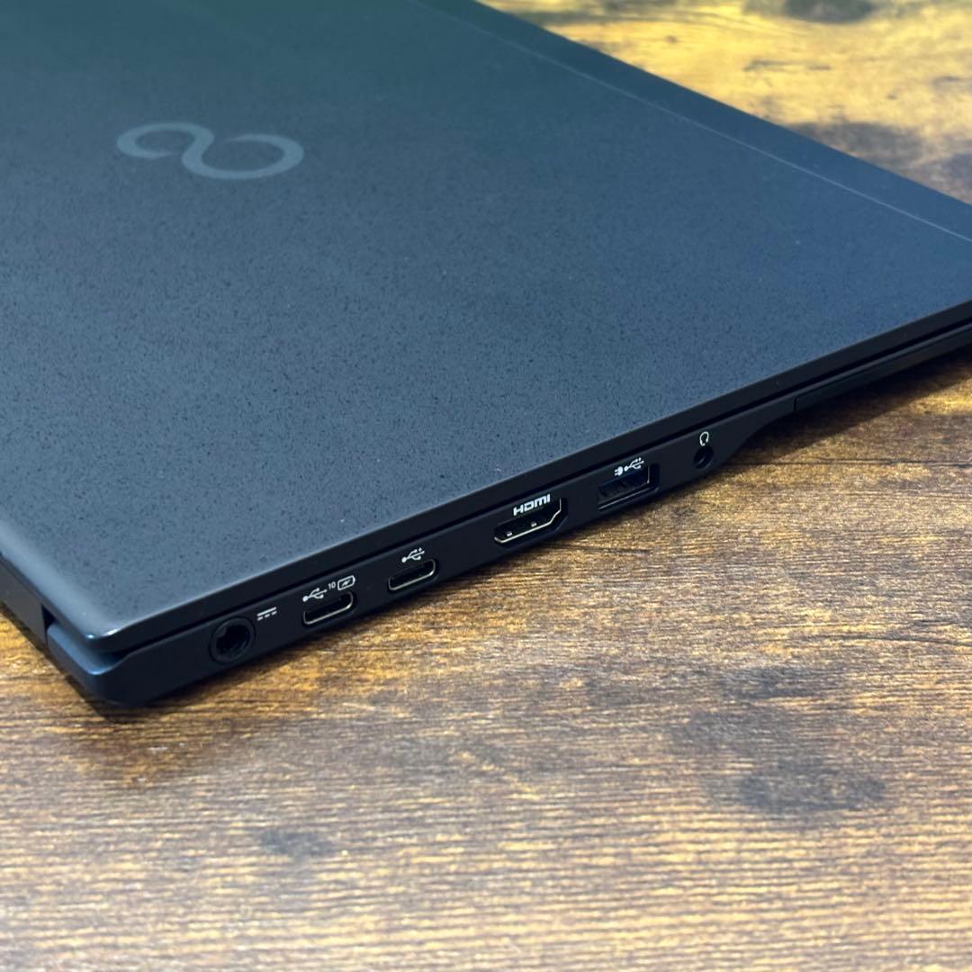 FUJITSU LIFEBOOK U Series 13.3インチ