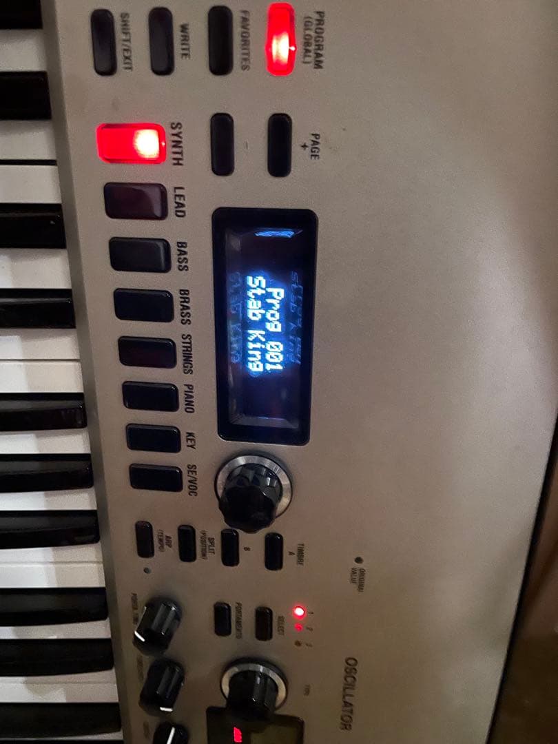 KORG KingKORG シンセサイザー　中古　シャンパンゴールド