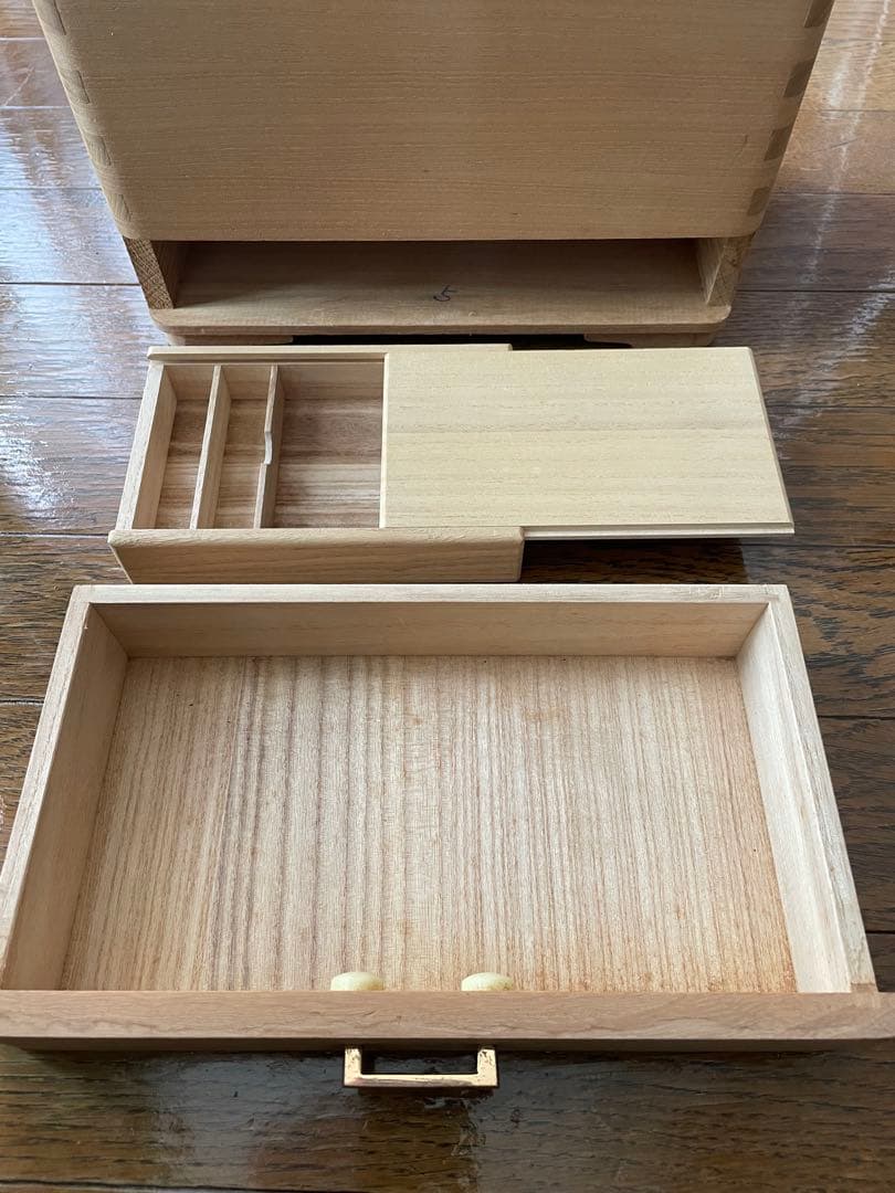 桐立箱(白木) 地唄三味線スタンド 引き出し付き