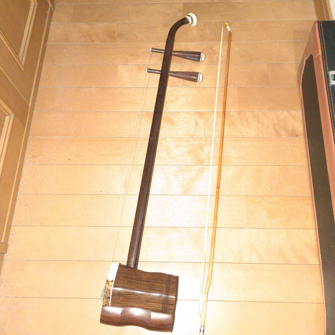 二胡 上海敦煌楽器 蛇皮 ハードケース付き上海民族楽器 中国伝統 弦楽器