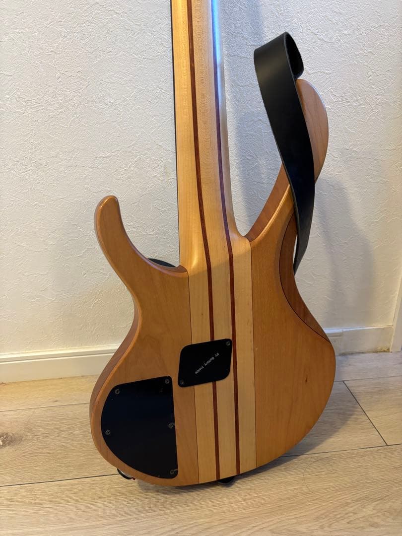 Ibanez BTB1305E Prestige 5弦スルーネック