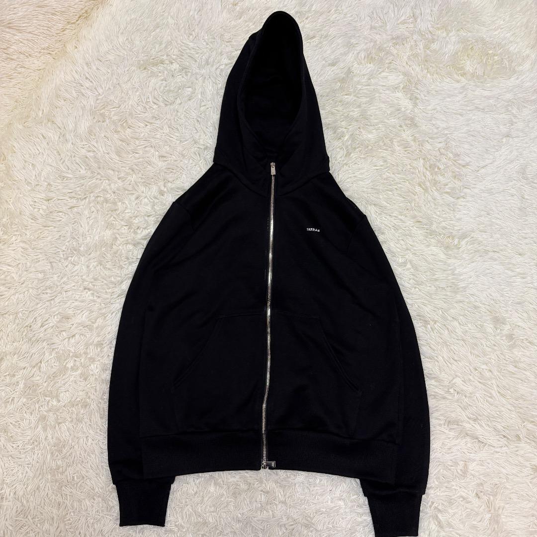 【即完売デザイン✨】TATRAS タトラス フェルダ フルジップパーカー 黒03