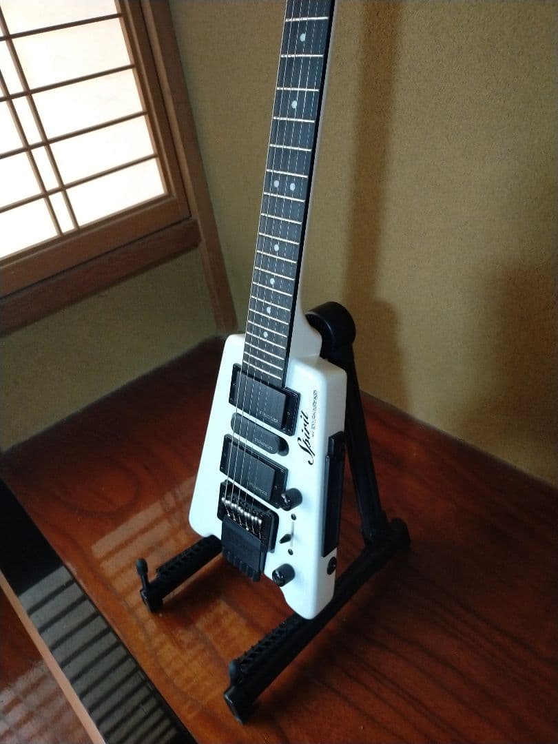 STEINBERGER Spirit【スタインバーガー・ギター】