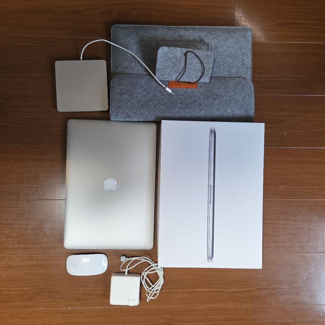 MacBook 付属品付き