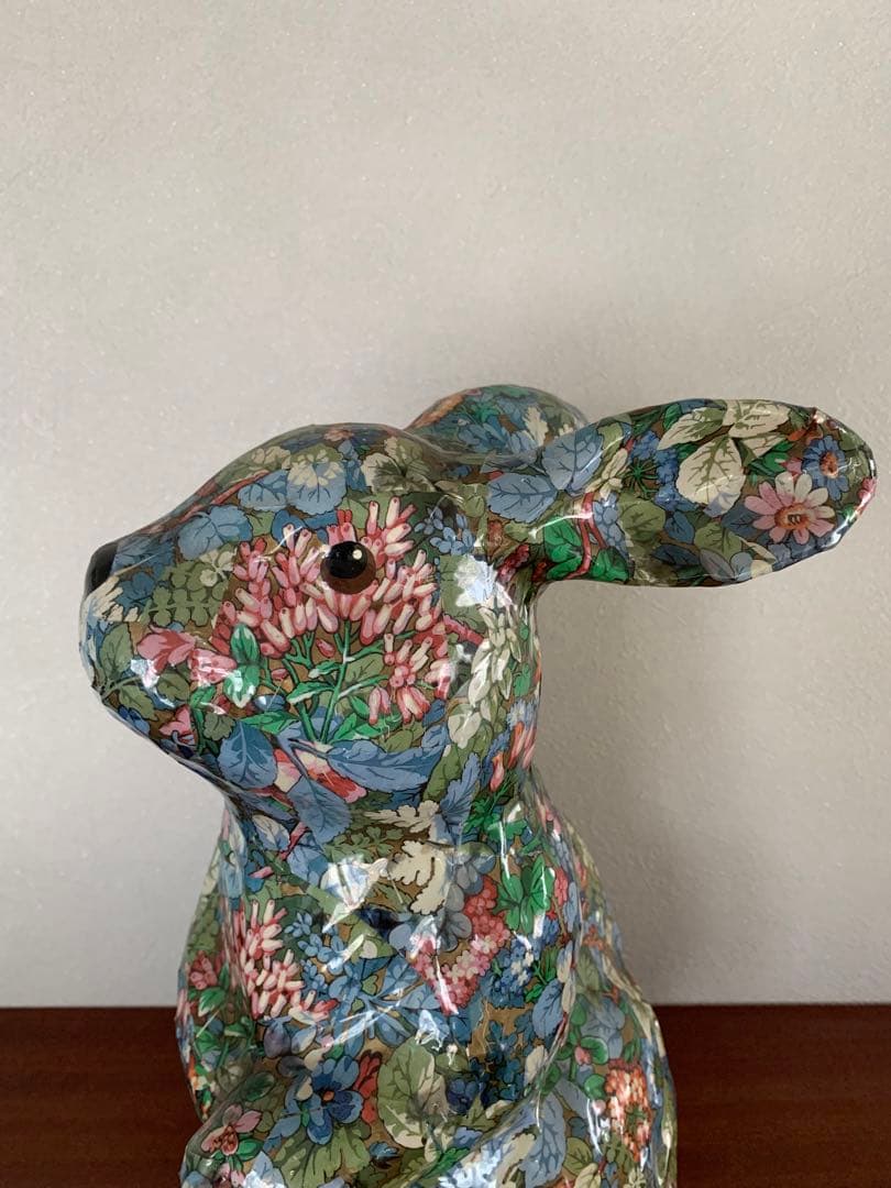 ポーセリン製　うさぎ　フィギュリン　大