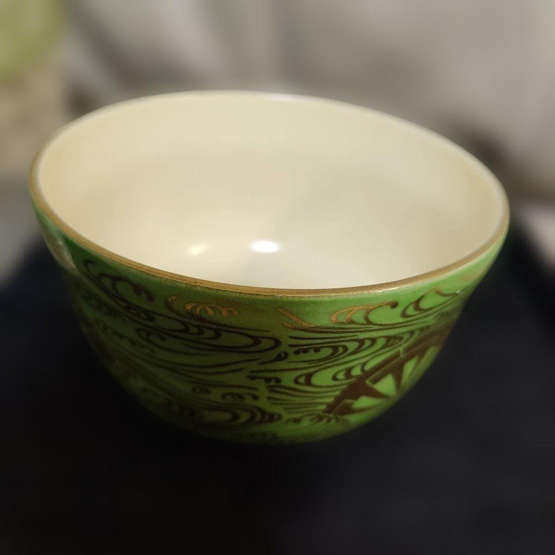 京焼　清水焼　宮地英香 造　　茶碗 金色
