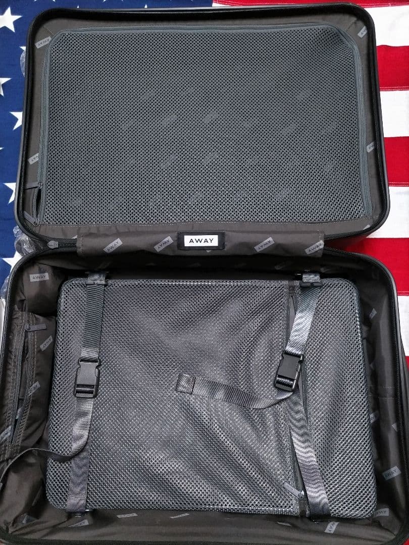 AWAY キャリーケース　スチールグレー