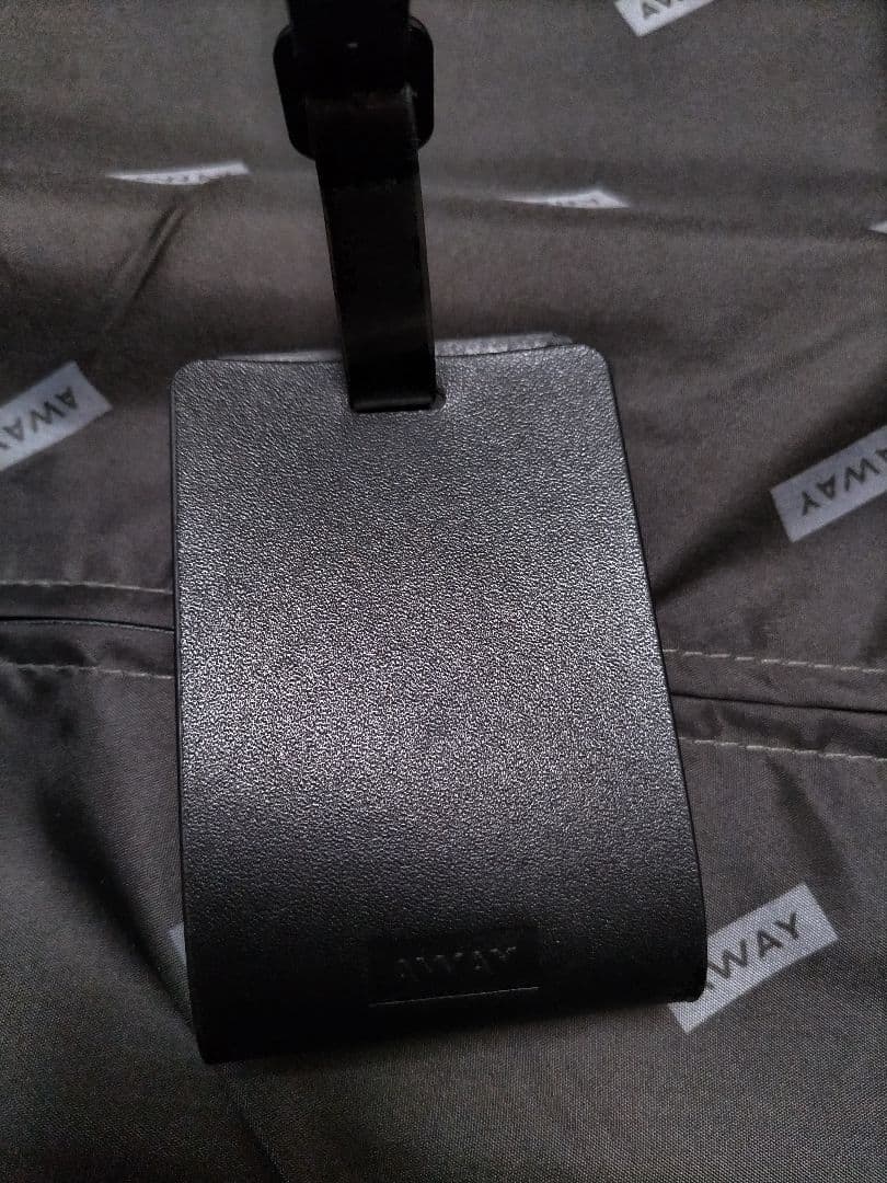 AWAY キャリーケース　スチールグレー