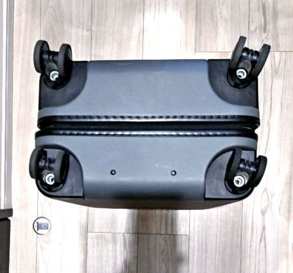 AWAY キャリーケース　スチールグレー