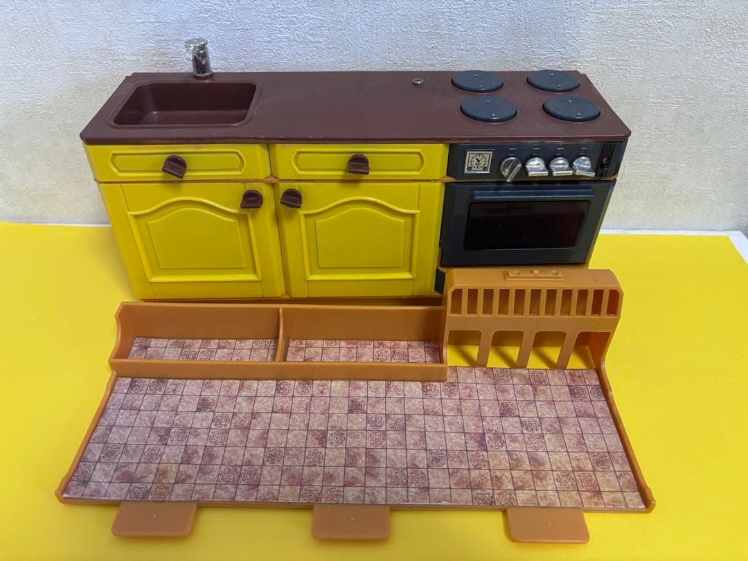 オランダ版シンディちゃん フルール キッチンセット かわいい！ドールハウス1/6