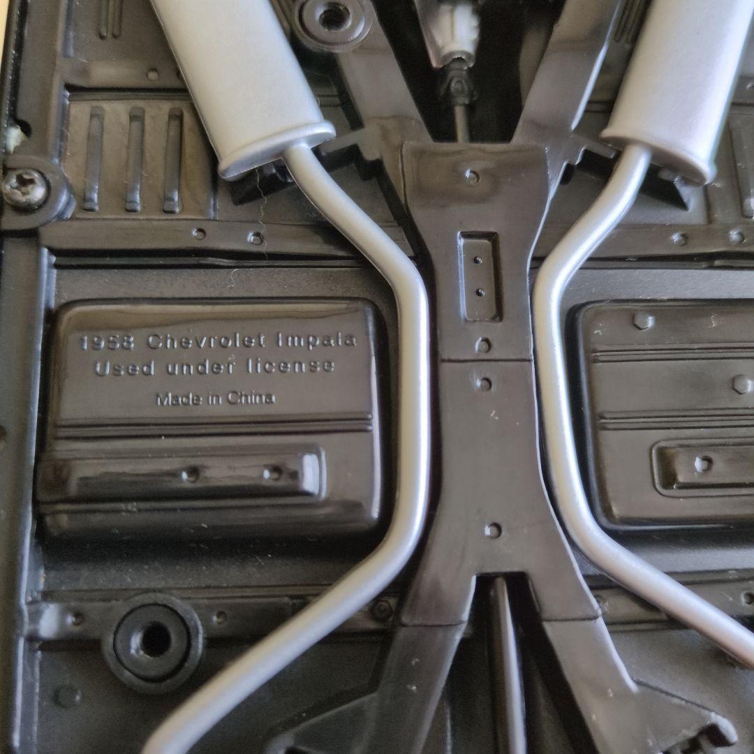 1/18ミニカー　CHEVY　 58’IMPARA