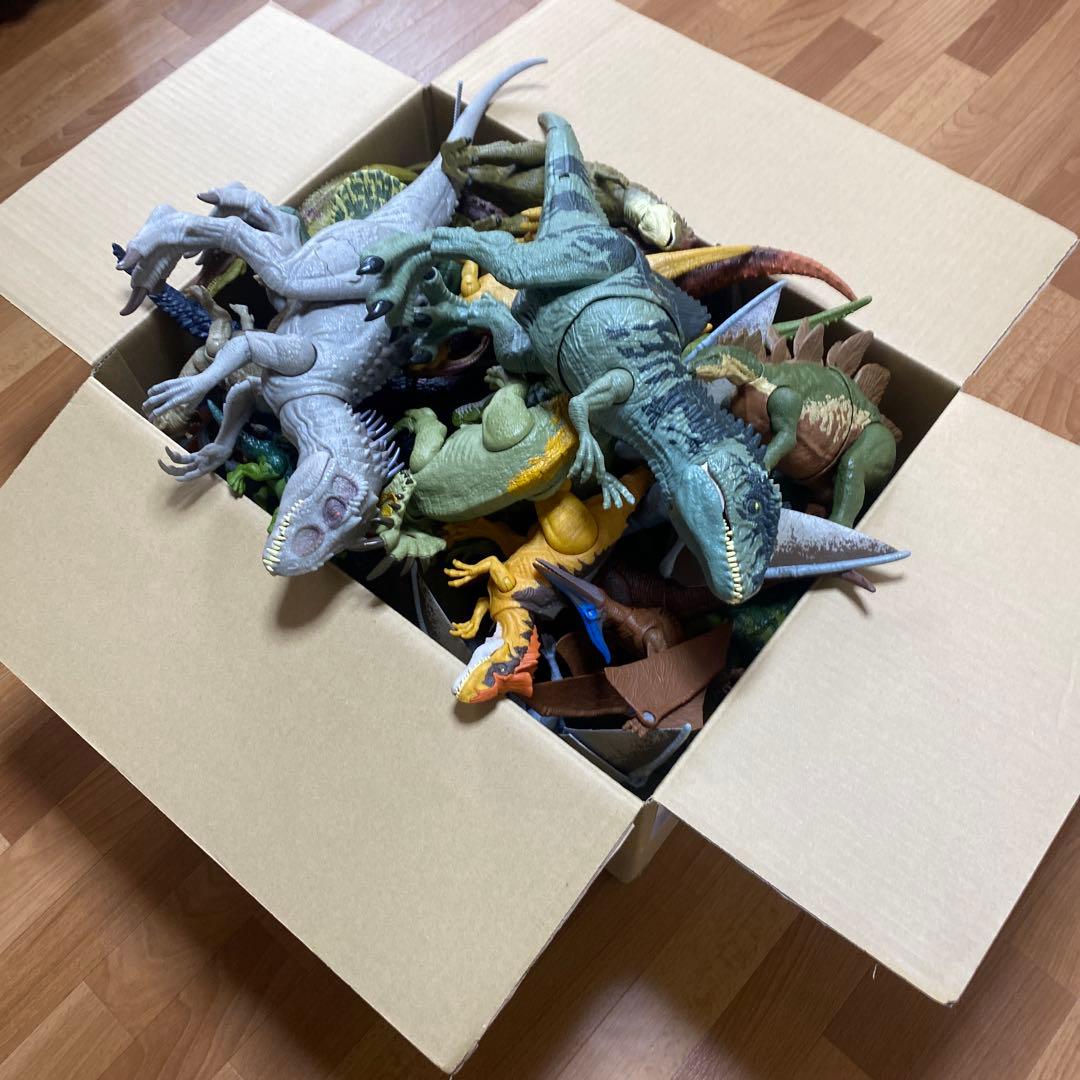 マテル　ジュラシックパーク　ワールド　恐竜　フィギュア　人形　まとめ売り　40体