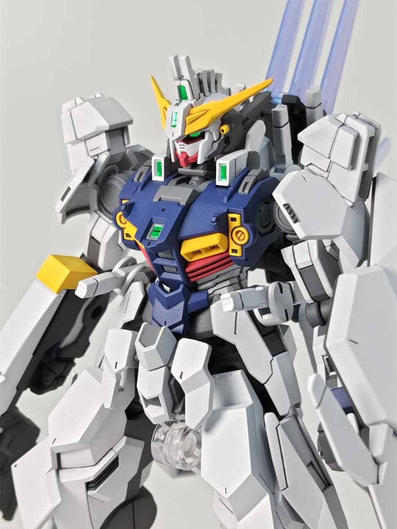 ガンプラ　HGガンダムジリウス　完成品