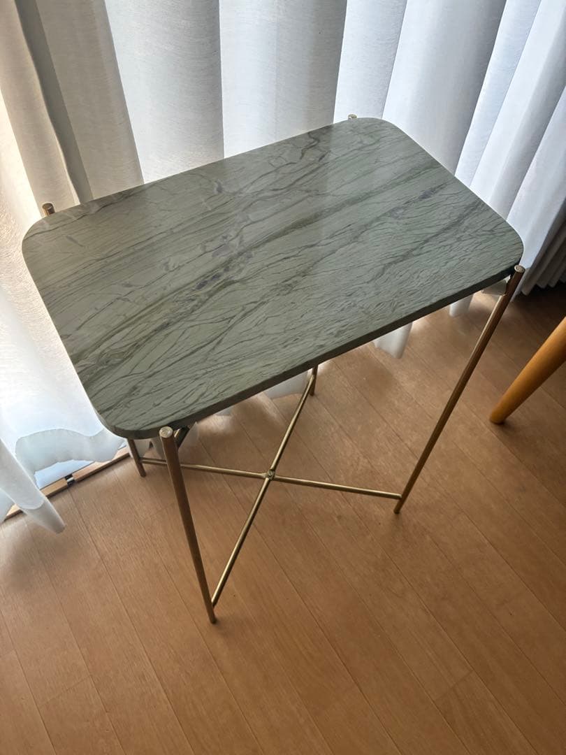 ZARA  サイドテーブル