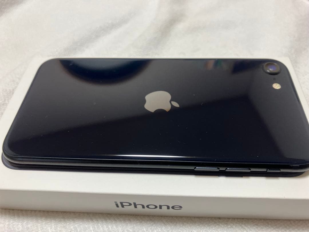 iPhone SE 第3世代 64GB ミッドナイト　バッテリー最大容量95%
