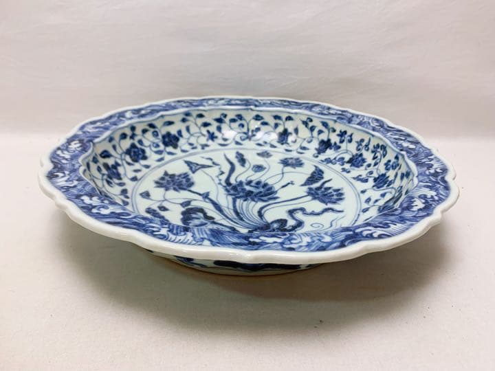 中国古董 北平 故宮保管委員會 重慶金陵 大明宣徳年製 青花染付 蓮文輪花鉢 箱