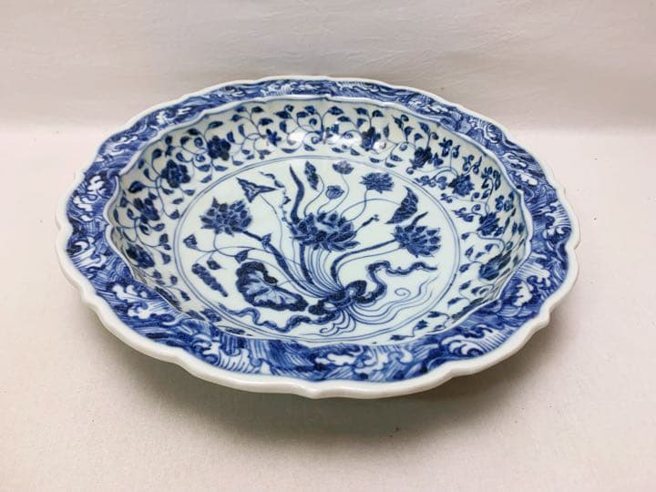 中国古董 北平 故宮保管委員會 重慶金陵 大明宣徳年製 青花染付 蓮文輪花鉢 箱