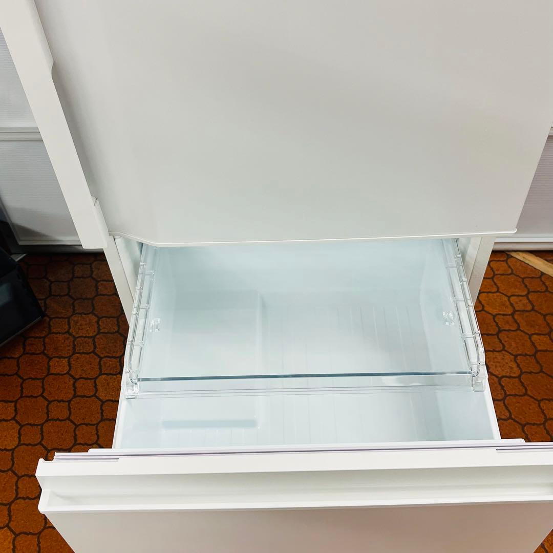 【美品】TOSHIBA 冷凍冷蔵庫 GR-V33SC (WU) 2024年製