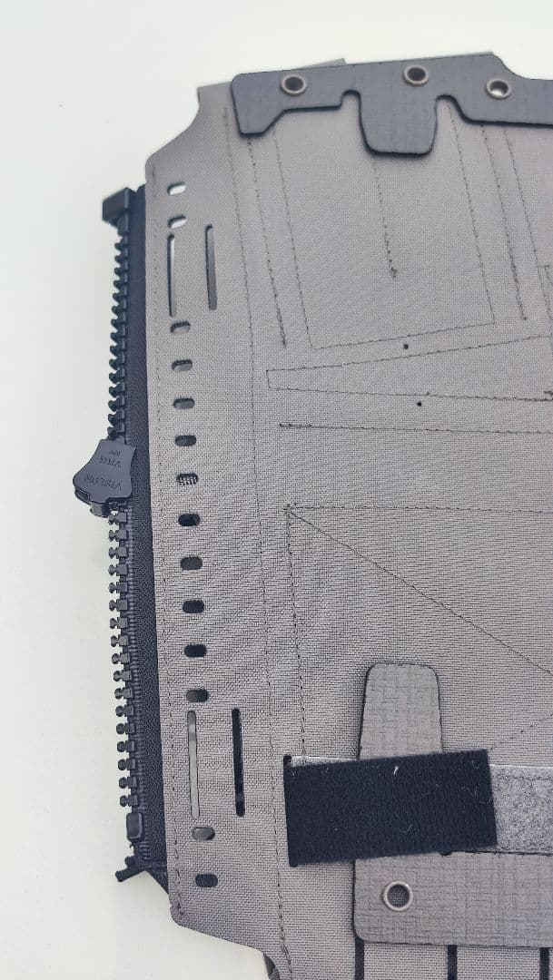 個人装備 VOLK ZIP-ON BACK PANEL V2 WG