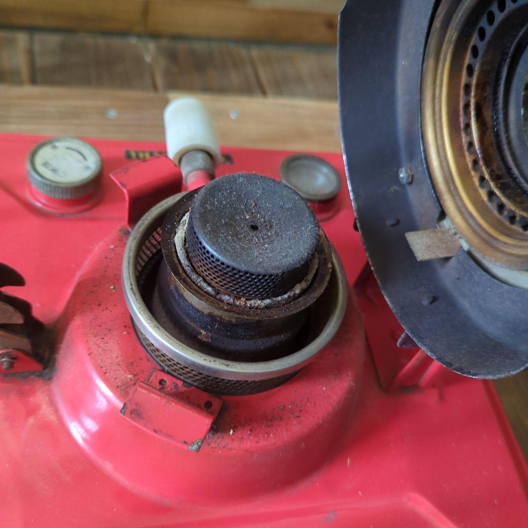 日立石油ストーブ 赤