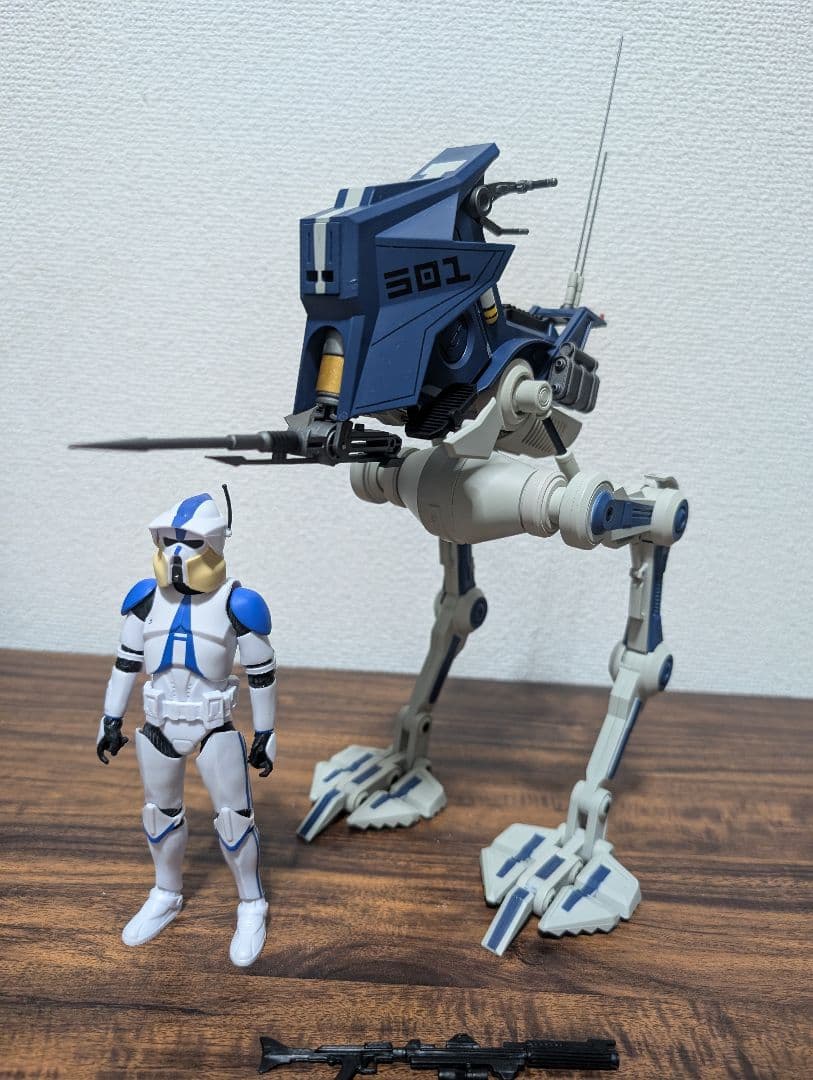 スターウォーズクローン・ウォーズ AT-RT 1/12スケール ビークル