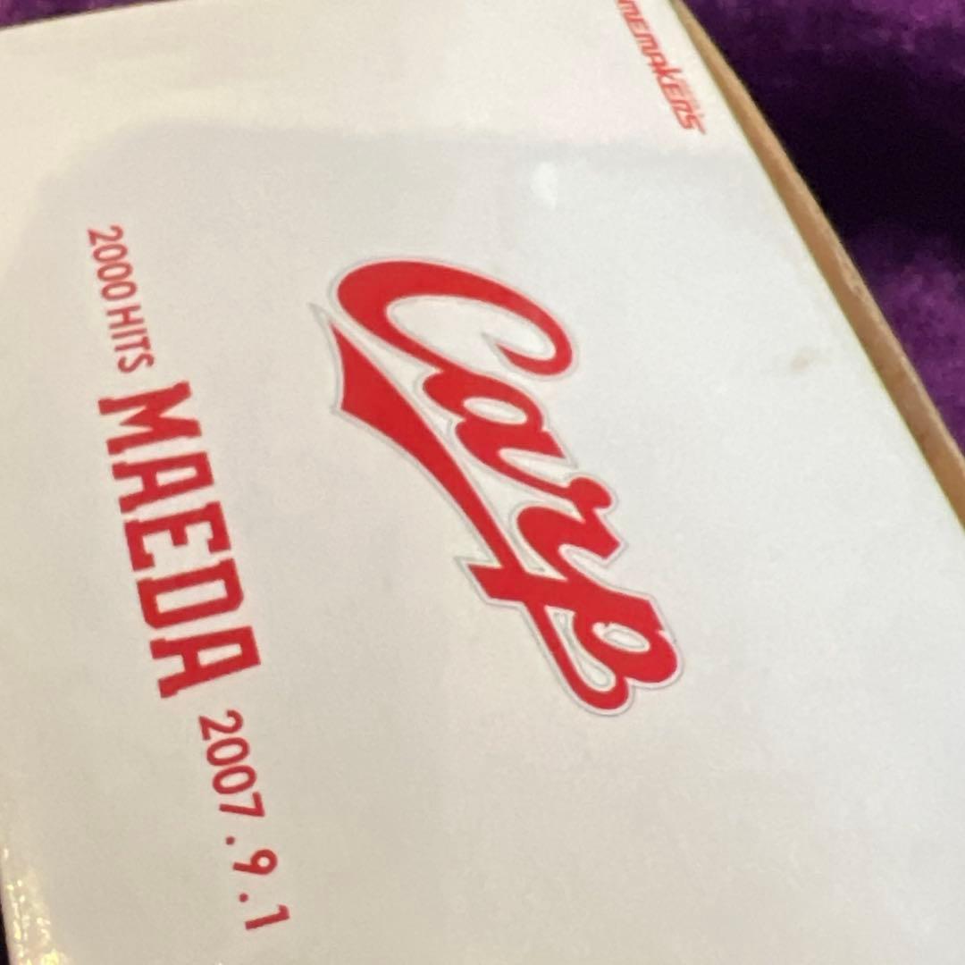 前田智徳　フィギュア　2000本安打記念　シリアルナンバー付きカード　カープ