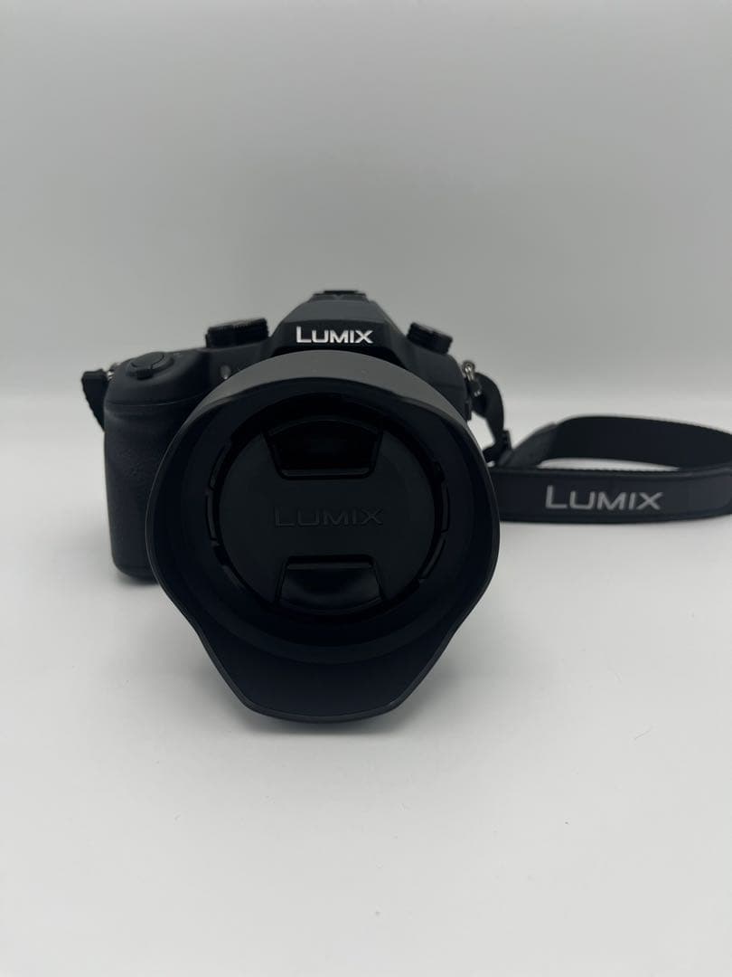 Panasonic DMC-FZ1000 4Kデジカメ 付属品充実