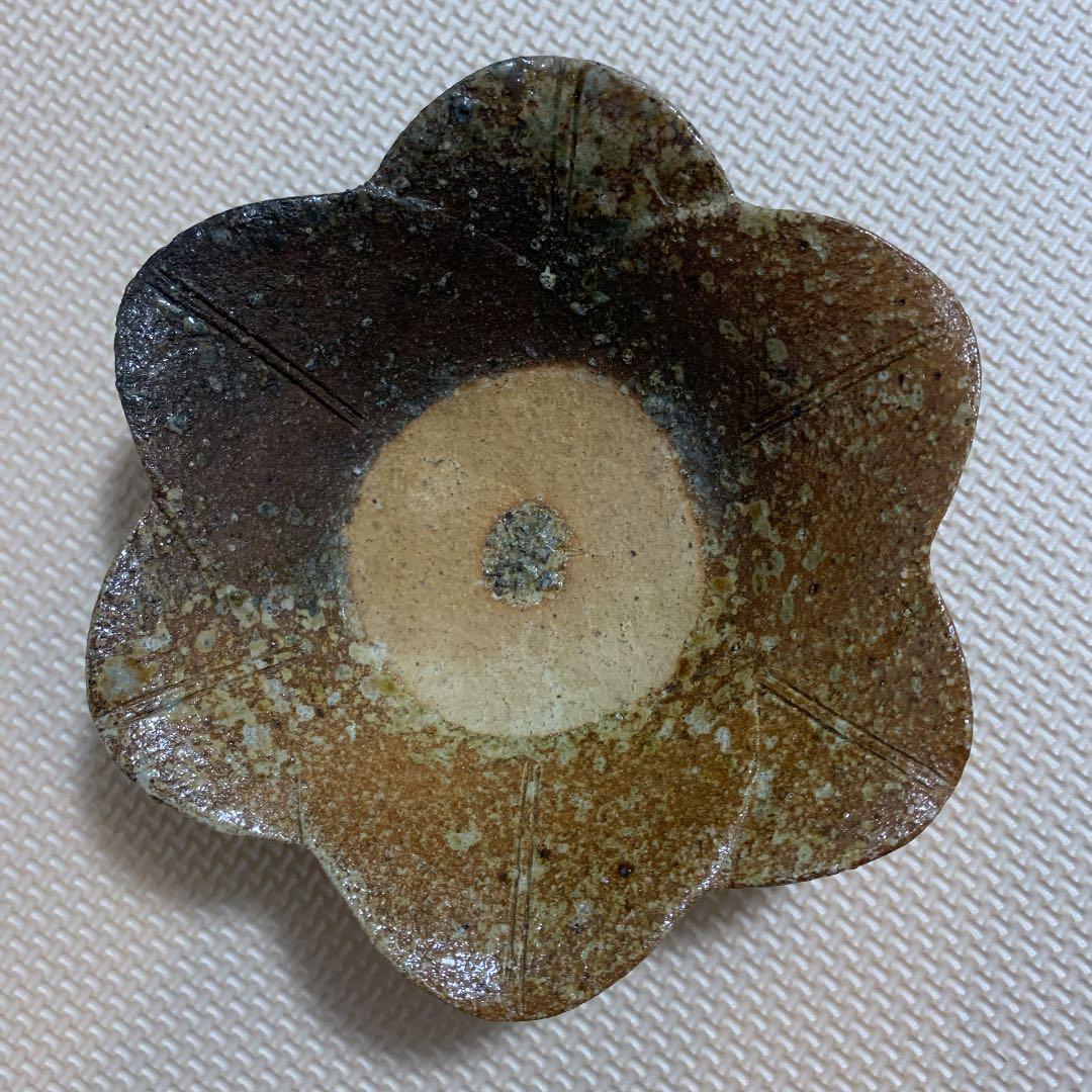 値下げ！！　信楽焼　百合向付