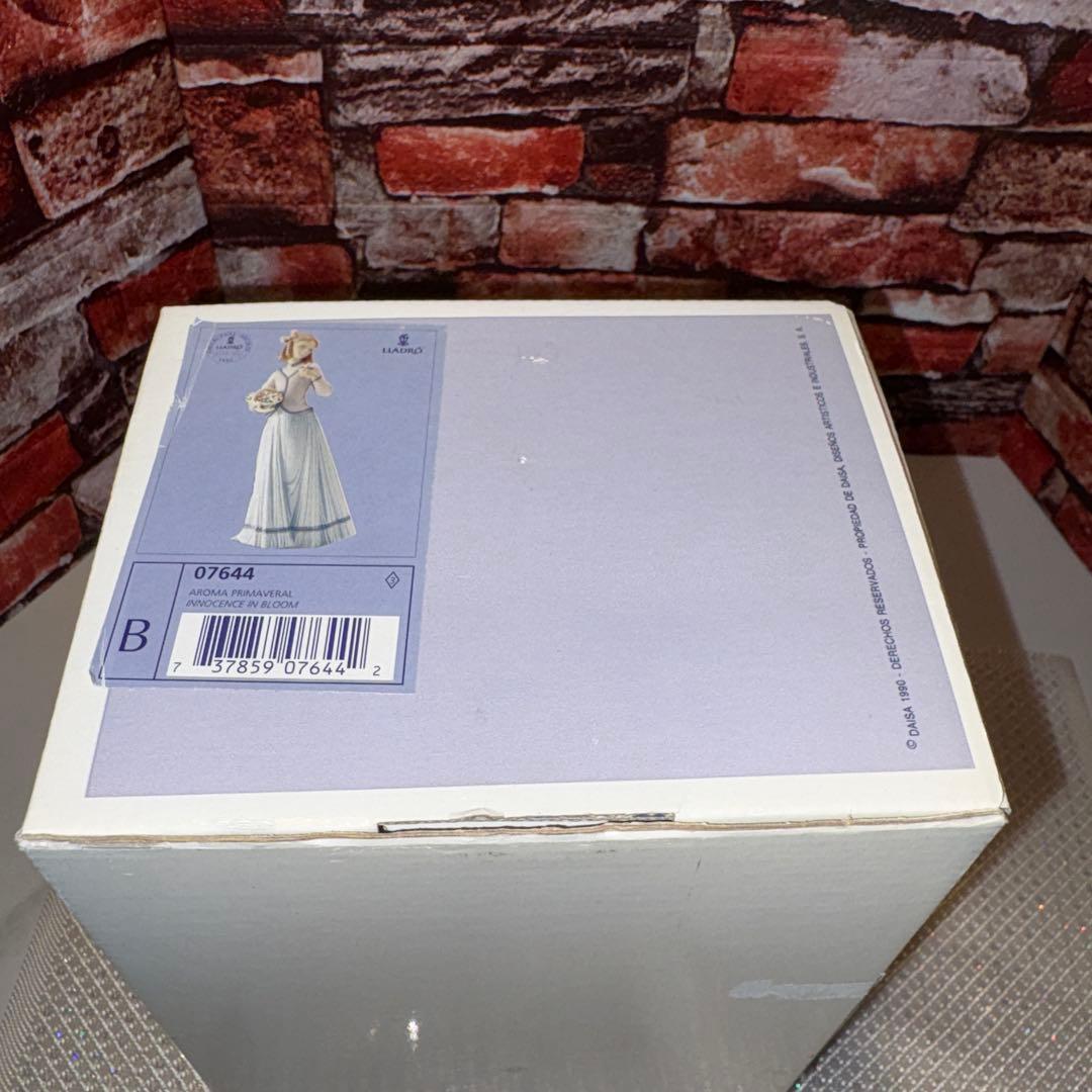 会員限定・希少　LLADRO リヤドロ　 春の香り　箱付