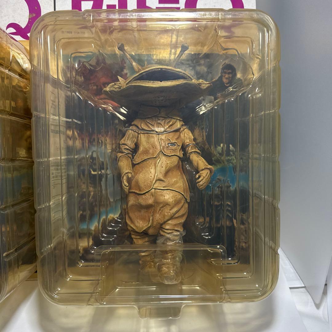 大怪獣シリーズ ウルトラQ 怪獣 カネゴン　2種　未開封