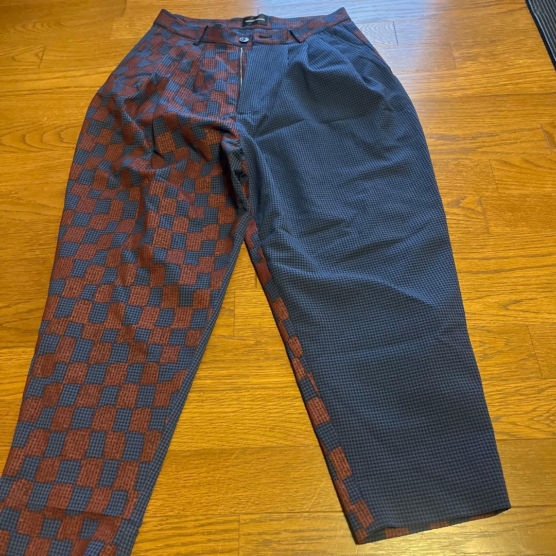 ツモリチサト アシンメトリー スリータック テーパード シアサッカー パンツ