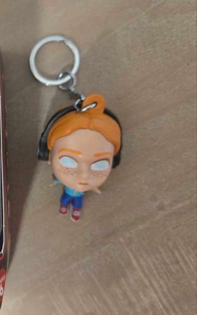 ストレンジャー・シングス マックス キーホルダー