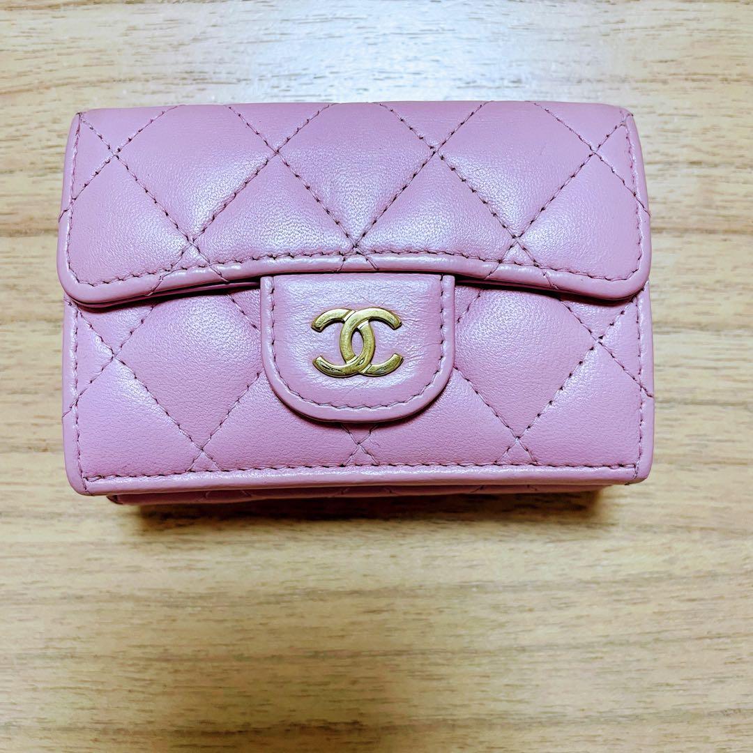 【美品】　シャネル　CHANEL マトラッセ　三つ折り財布