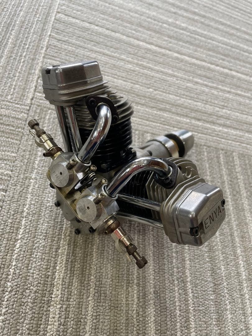 ホビーラジコン ENYA VT 240 Vtwin 4 cycle engine