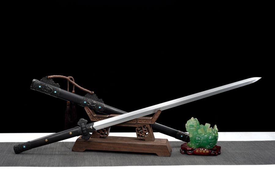 烏木尊龍剣  武具　刀装具　日本刀　模造刀