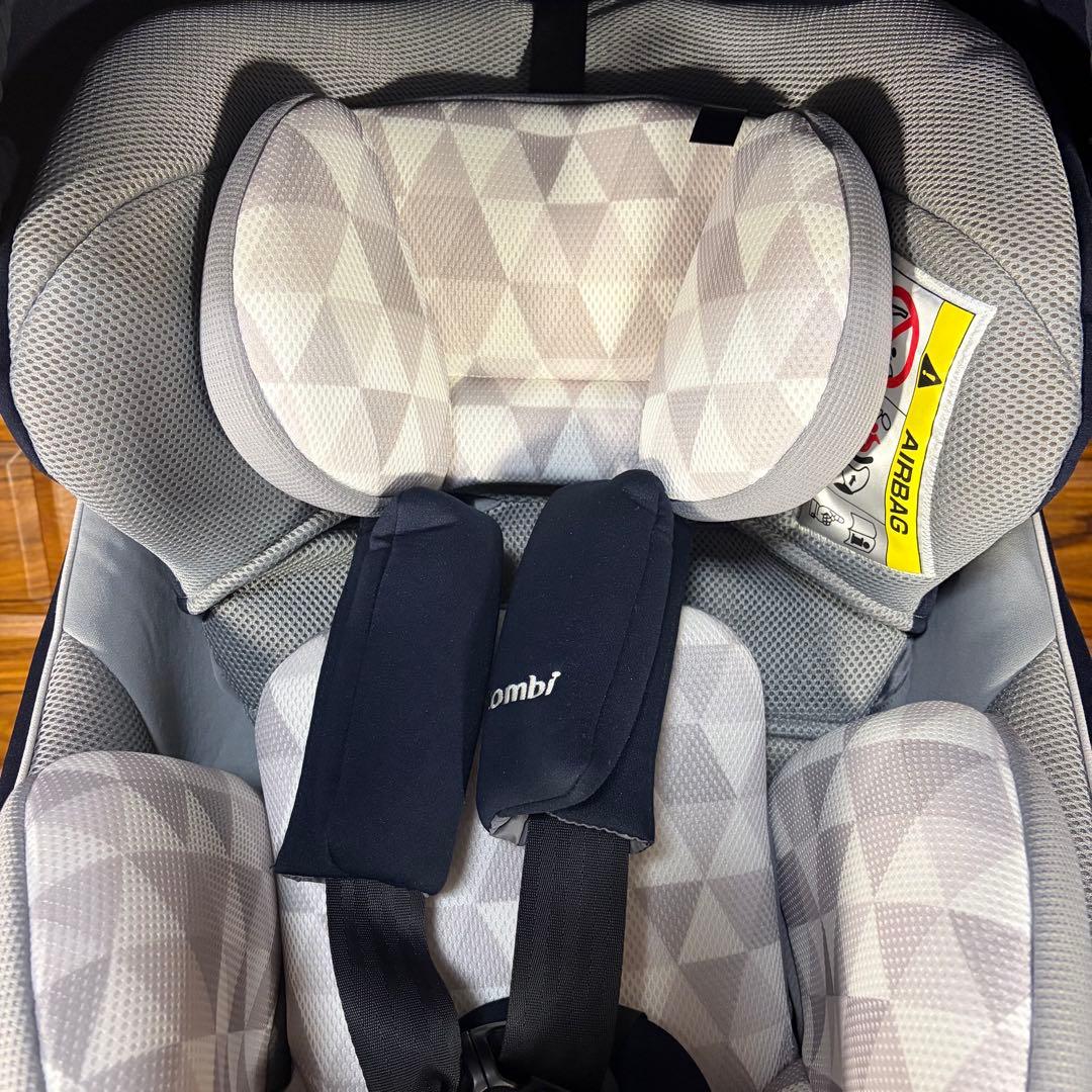 超美品 コンビ　クルムーヴ スマート ISOFIX JN-570 ネイビー