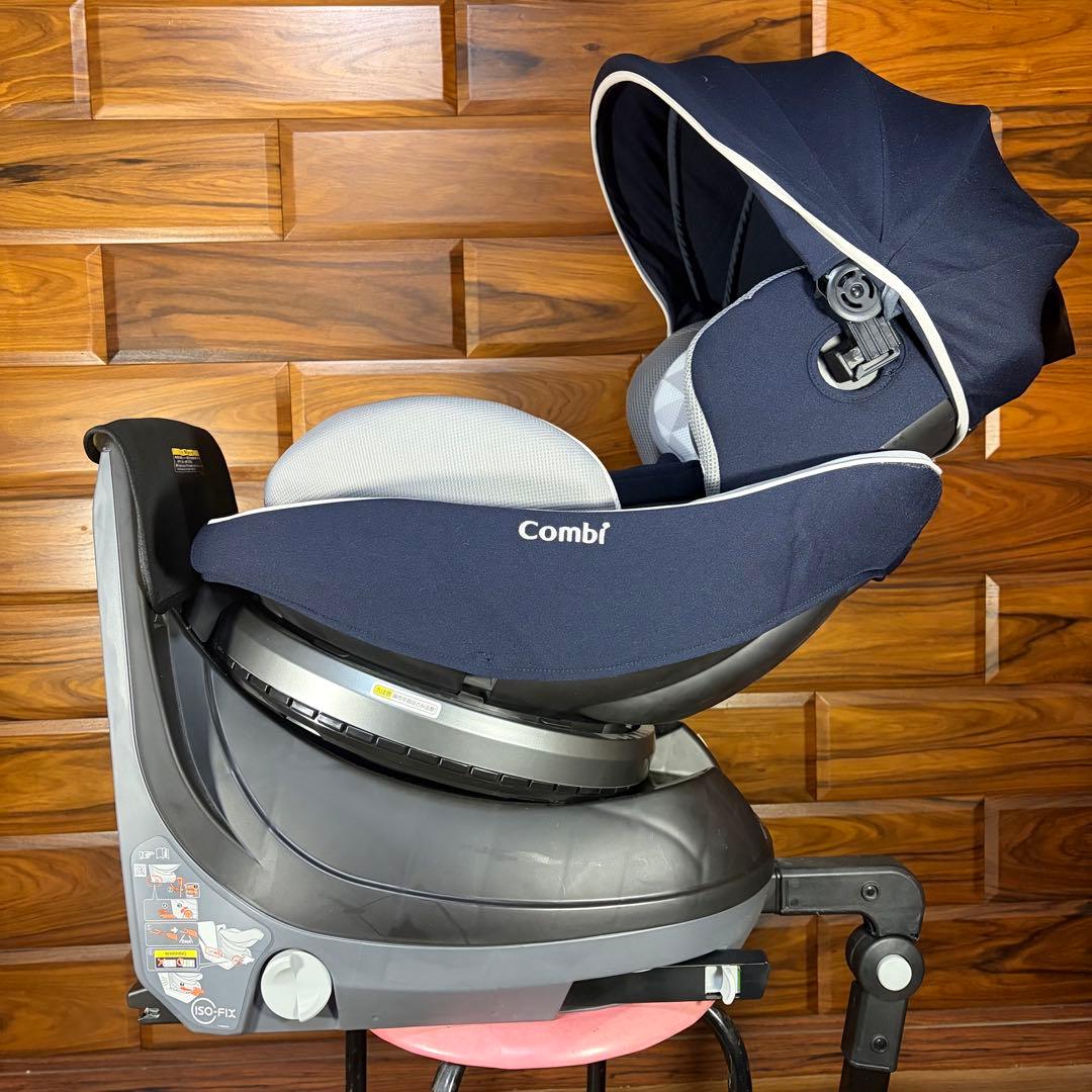 超美品 コンビ　クルムーヴ スマート ISOFIX JN-570 ネイビー