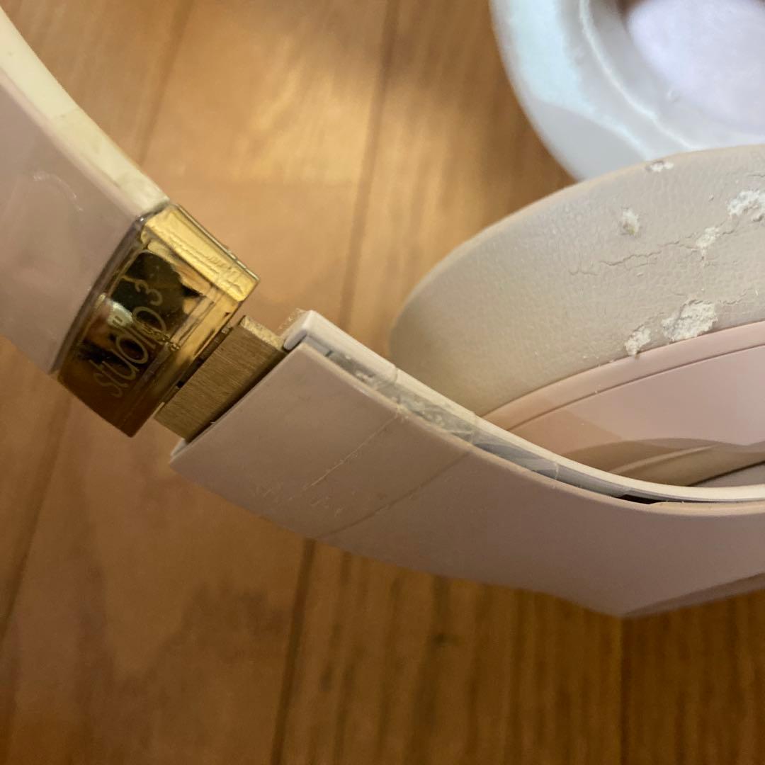 Studio3 Wirelessオーバーイヤーヘッドフォン デザートサンド