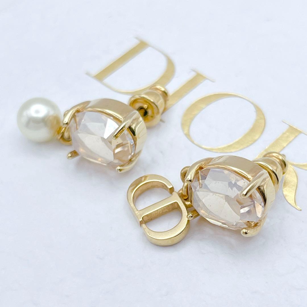Christian Dior ピアス　CD NAVYストーン　パール　ゴールド